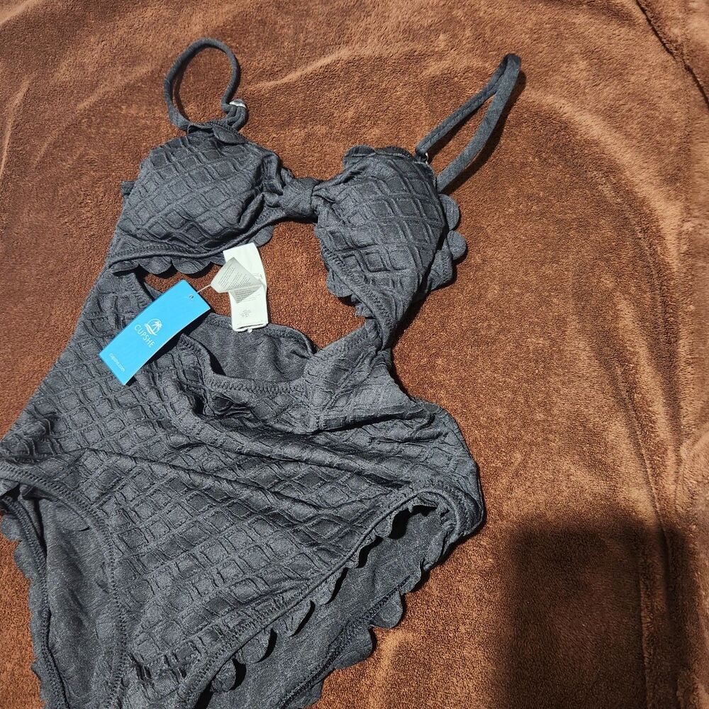Cupche Swimsuit Size Small Black Padded Adjustable Straps